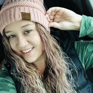 Meet your Posher, Karissa